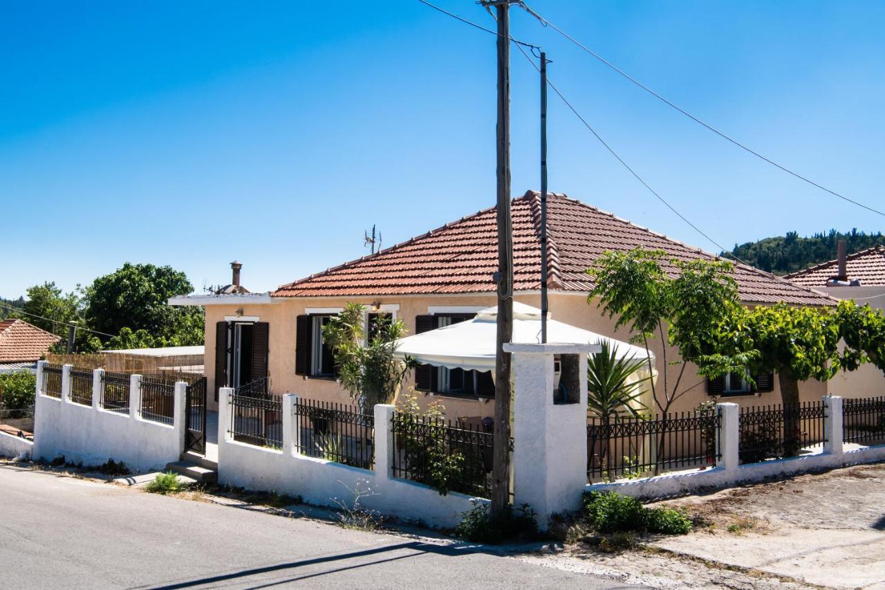Willa Irinis House Komílion Zewnętrze zdjęcie